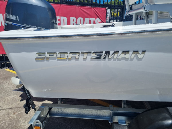 Sportsman 17 Reef Centre Console