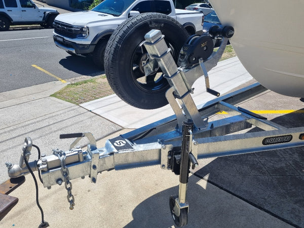 Sportsman 17 Reef Centre Console