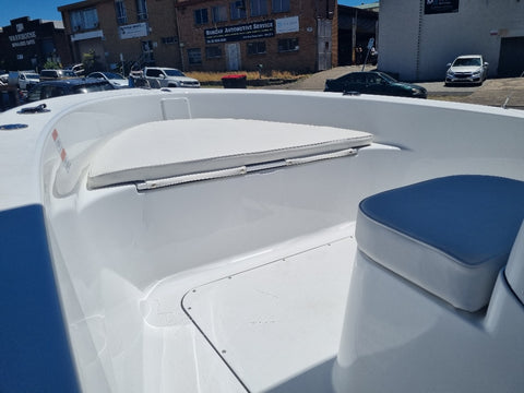 Sportsman 17 Reef Centre Console