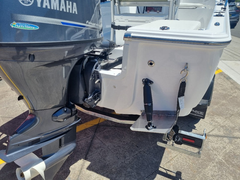 Sportsman 17 Reef Centre Console