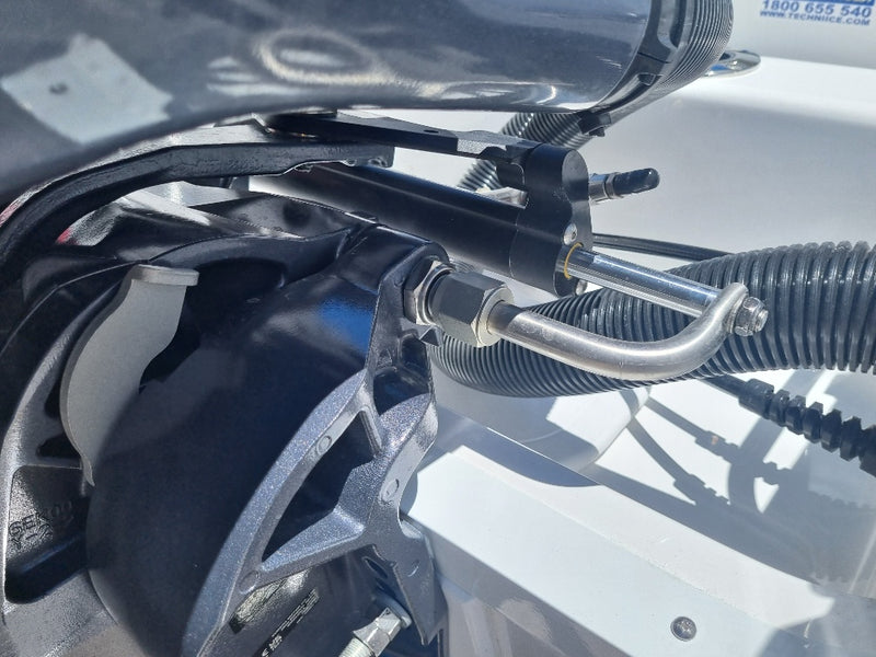 Sportsman 17 Reef Centre Console