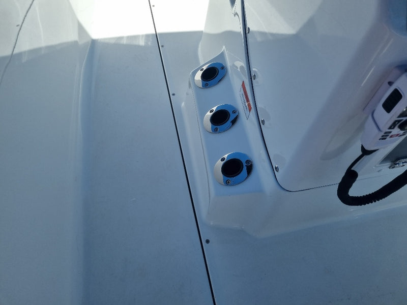 Sportsman 17 Reef Centre Console