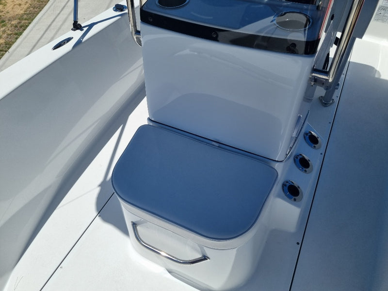 Sportsman 17 Reef Centre Console