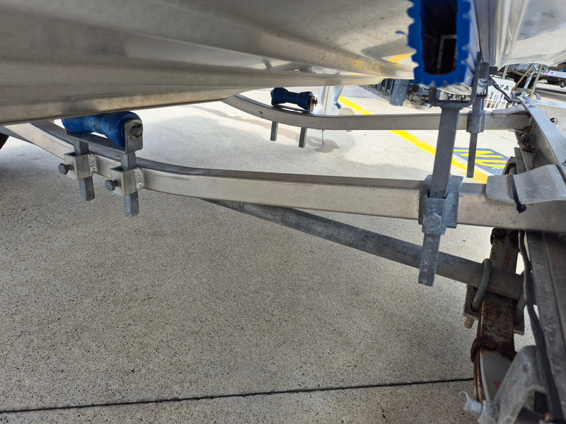 Quintrex 430 Fishabout