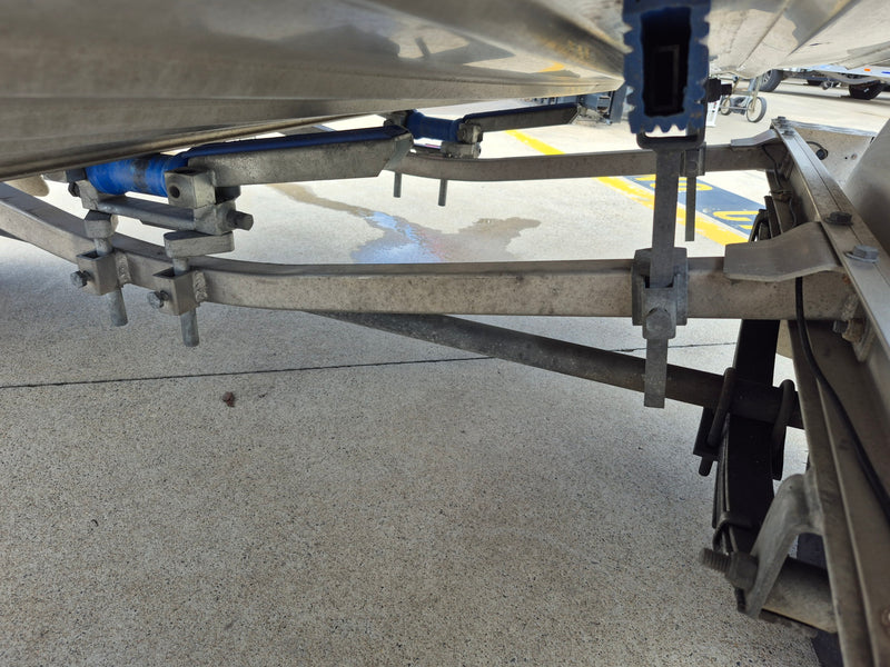 Quintrex 420 Renegade SC