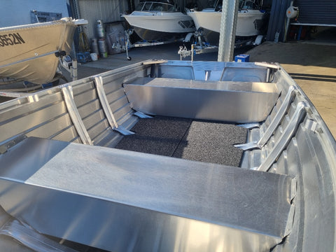 Quintrex 370 Dart with 20HP Yamaha