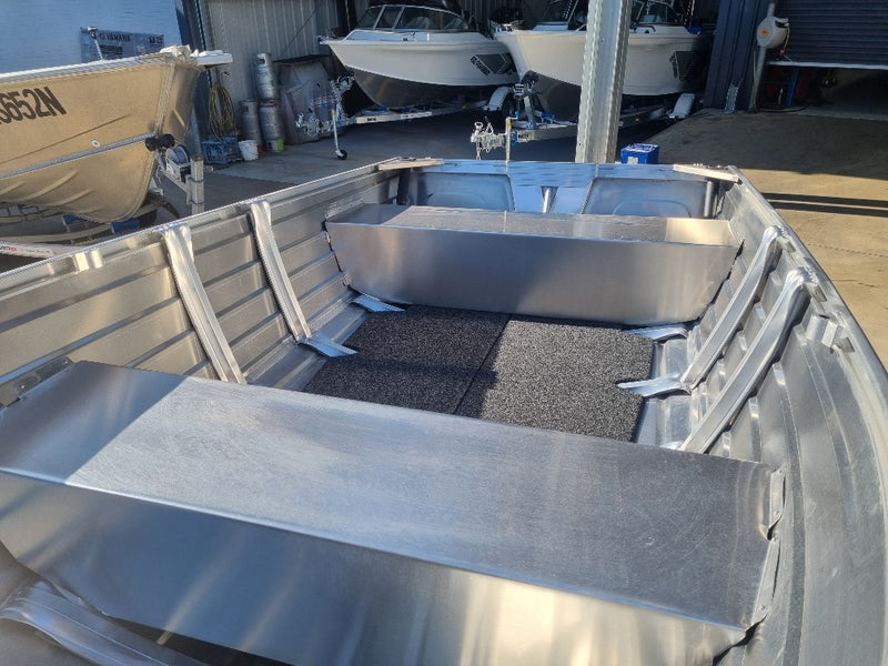 Quintrex 370 Dart with 20HP Yamaha