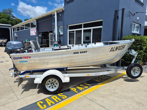 Quintrex 400 Dart