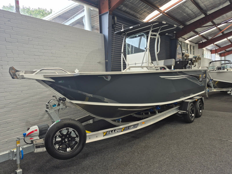 Yellowfin 6500 Centre Console - DEMO / DISPLAY CLEARANCE SPECIAL