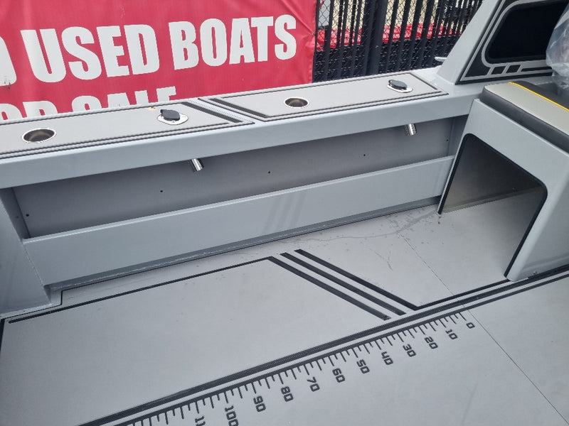 Yellowfin YF-76 Extended Cabin with 300hp Yamaha