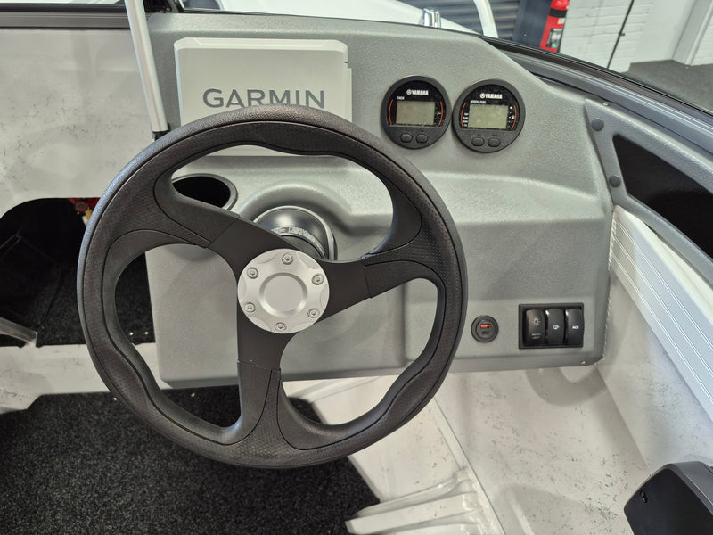 Quintrex 450 Fishabout with 60hp Yamaha