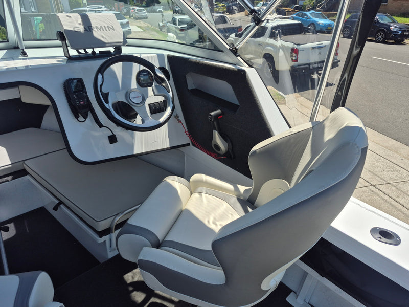 Quintrex 520 Ocean Spirit with 90hp Yamaha