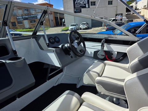 Quintrex 430 Fishabout with 60hp Yamaha