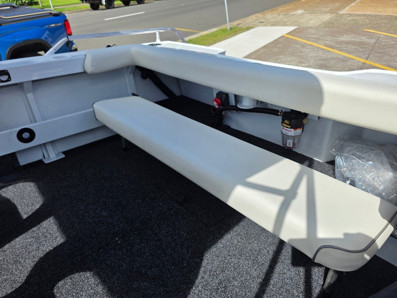 Quintrex 430 Fishabout with 60hp Yamaha