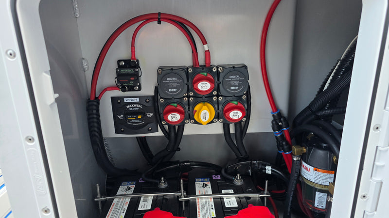 Kingfisher 730 Powercat with twin 200hp Yamahas and FULL Helm Master