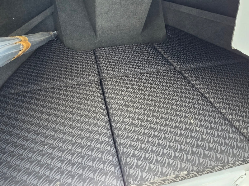 Kingfisher 730 Powercat with twin 200hp Yamahas and FULL Helm Master