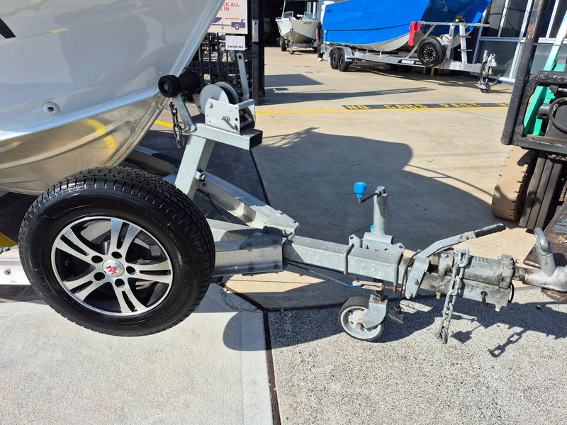 Quintrex 481 Fishabout