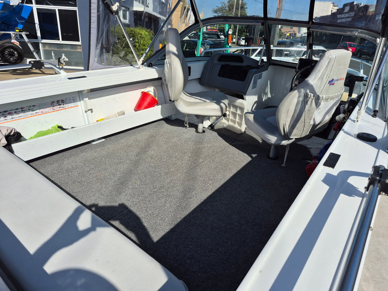 Quintrex 481 Fishabout