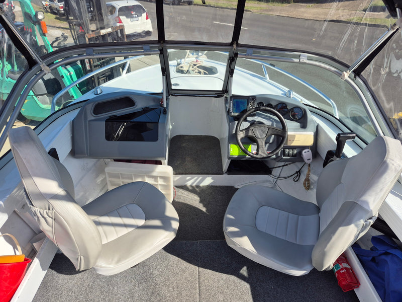 Quintrex 481 Fishabout