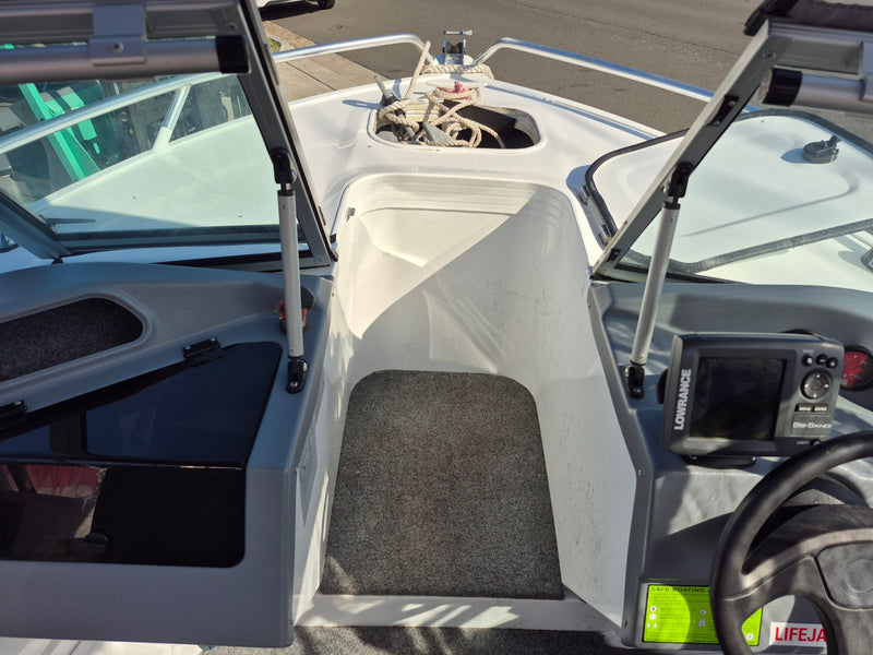 Quintrex 481 Fishabout