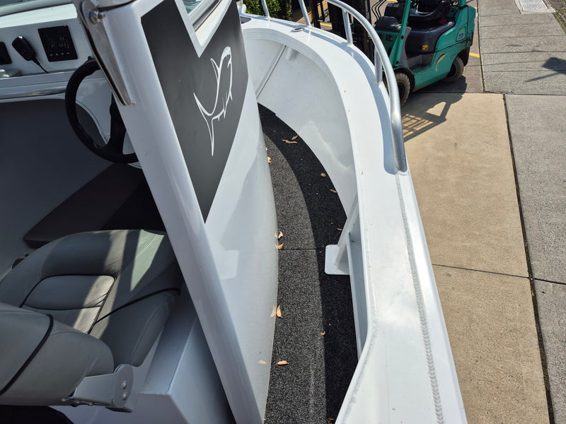 Makocraft 591 Island Cab HT