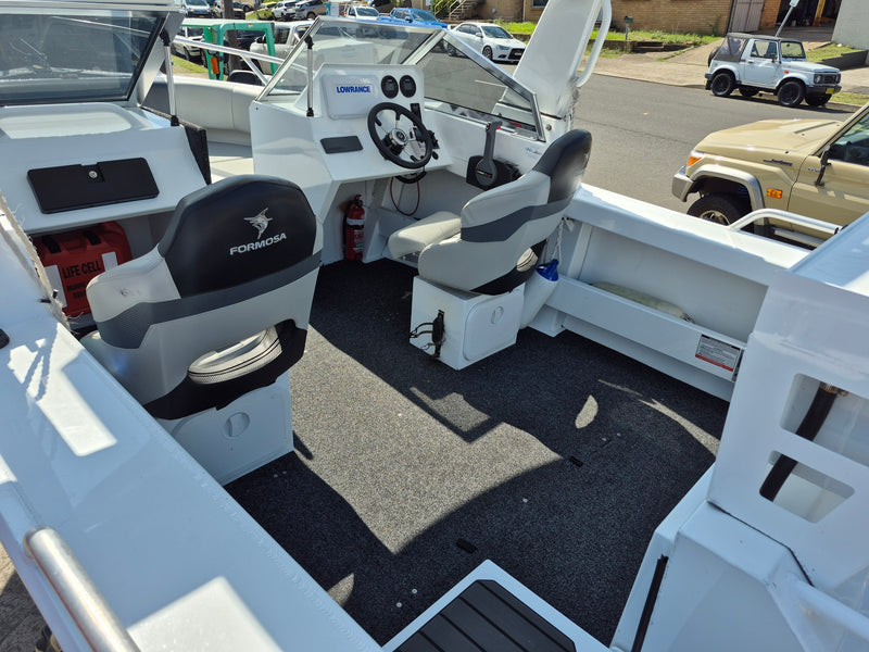 Formosa SRT 565 X Bowrider