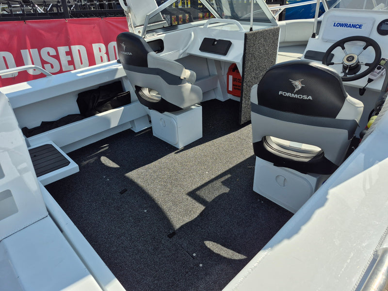 Formosa SRT 565 X Bowrider