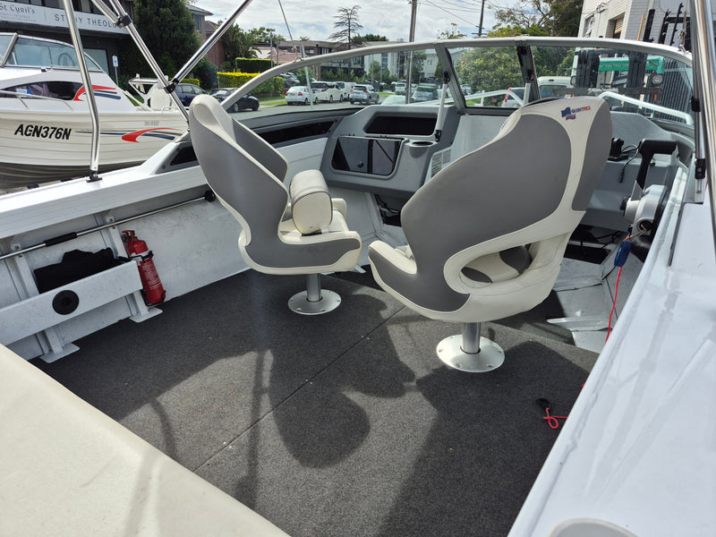 Quintrex 430 Fishabout