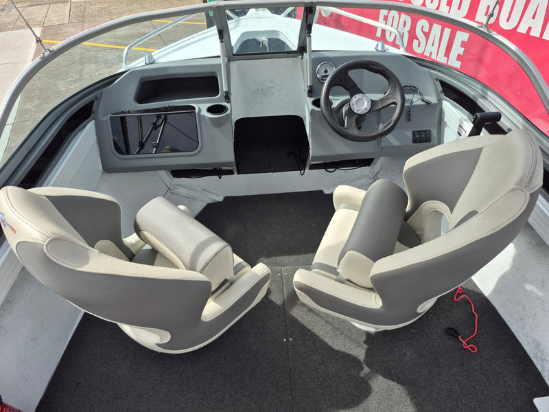 Quintrex 430 Fishabout