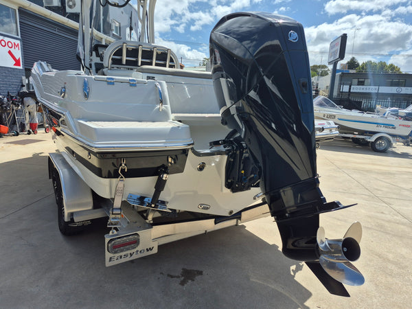 Crownline Finseeker 220 CC