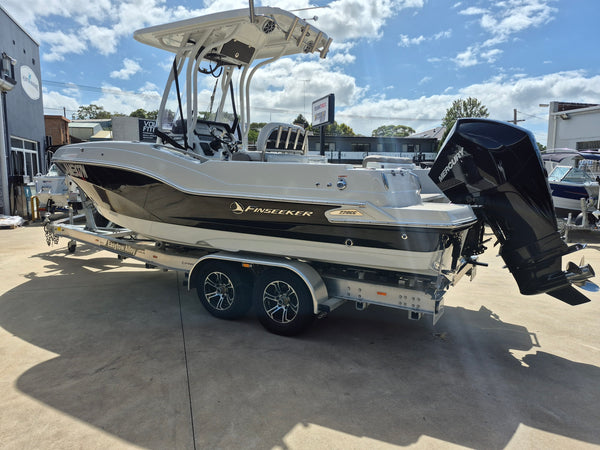 Crownline Finseeker 220 CC