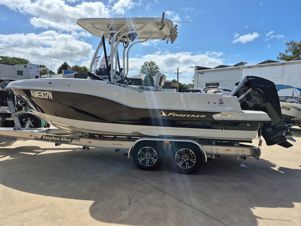 Crownline Finseeker 220 CC
