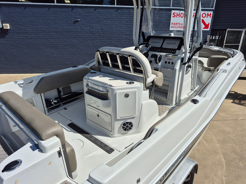 Crownline Finseeker 220 CC