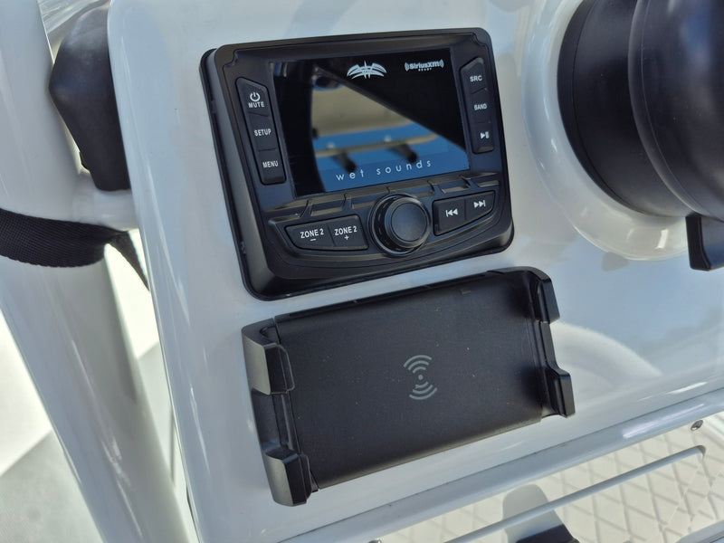 Crownline Finseeker 220 CC