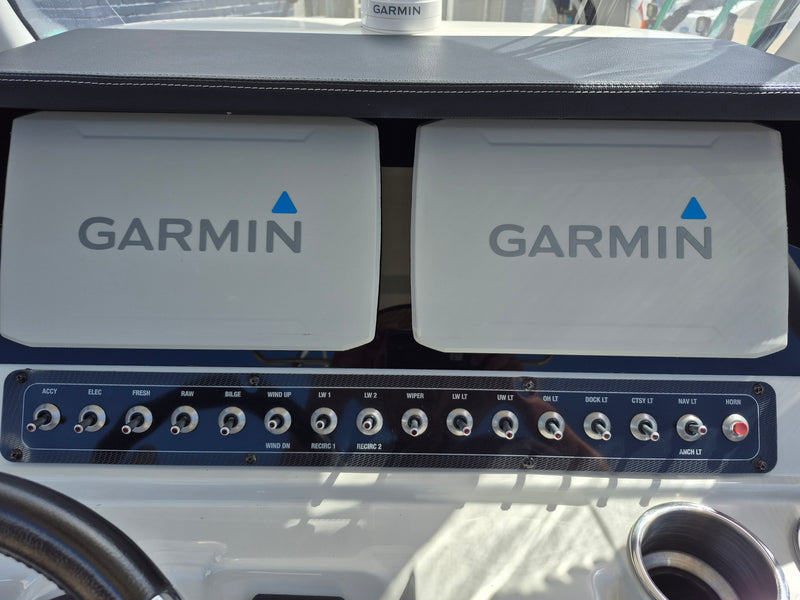 Crownline Finseeker 220 CC