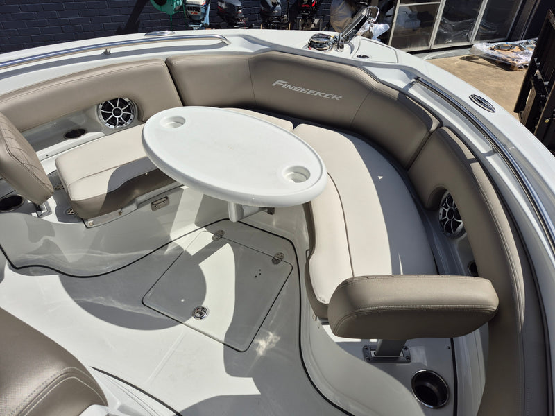 Crownline Finseeker 220 CC