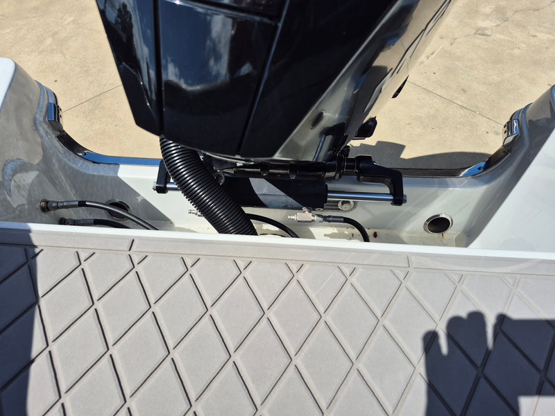 Crownline Finseeker 220 CC