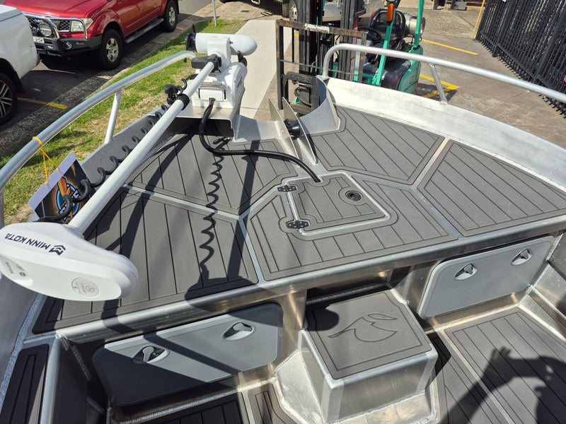 Kingfisher 510 Centre Console with 130hp Yamaha - FANTASTIC 5 PROMO