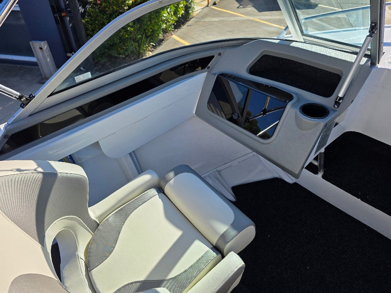 Quintrex 430 Fishabout with 60hp Yamaha