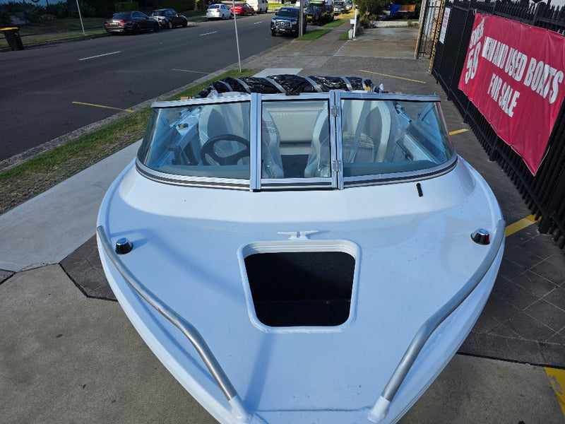 Quintrex 430 Fishabout with 60hp Yamaha
