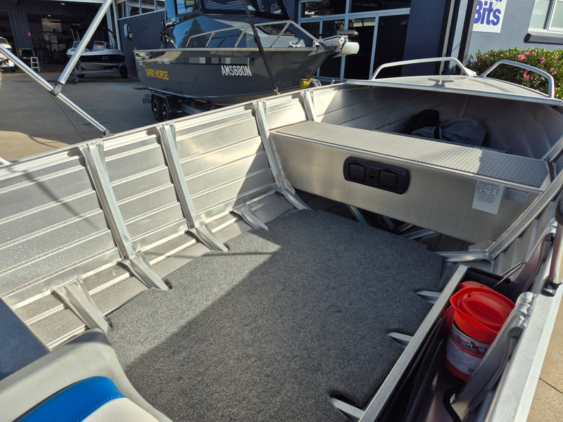Quintrex 420 Dory Blade
