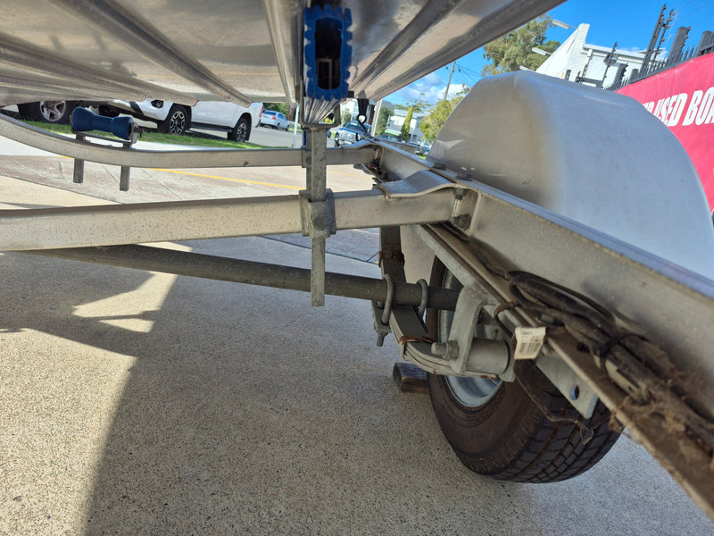 Quintrex 420 Dory Blade