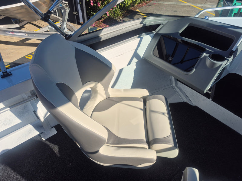 Quintrex 430 Fishabout with 60hp Yamaha