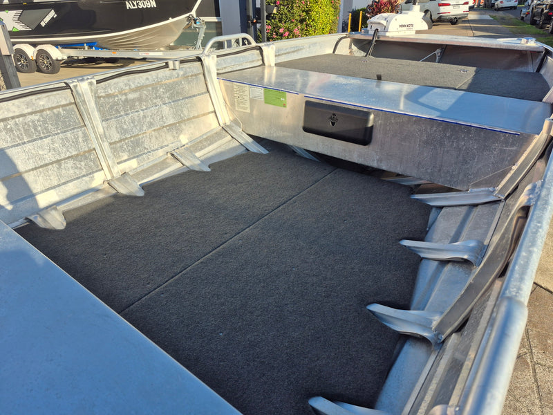 Quintrex 390 Explorer with MINN KOTA
