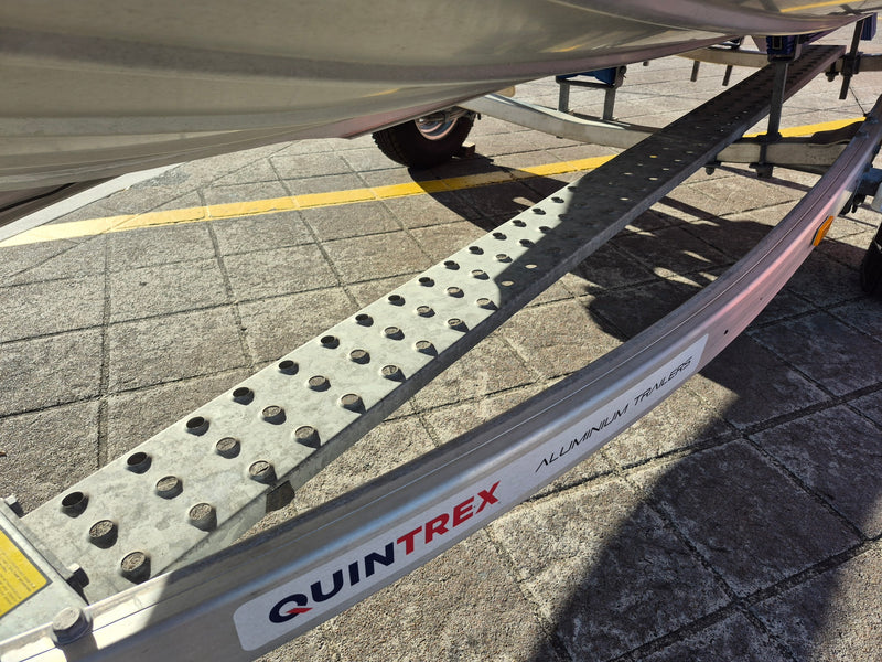 Quintrex 390 Explorer with MINN KOTA