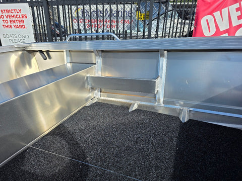 Quintrex 420 Busta with 40HP Yamaha