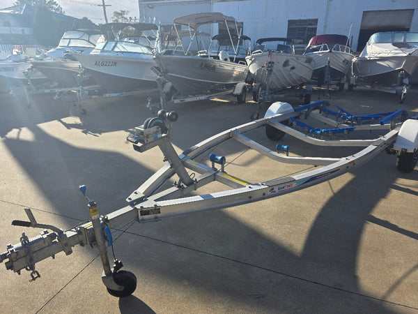 USED 2021 model Alloy Quintrex trailer to suit 4.8m to 5.2m boat
