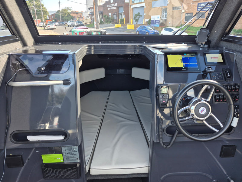 Quintrex 610 Trident Hard Top