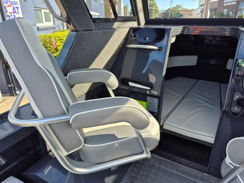 Quintrex 610 Trident Hard Top