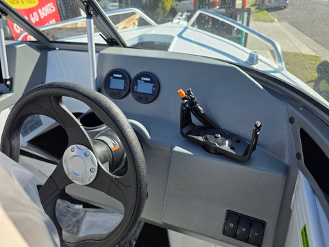Quintrex 430 Fishabout with 60hp Yamaha
